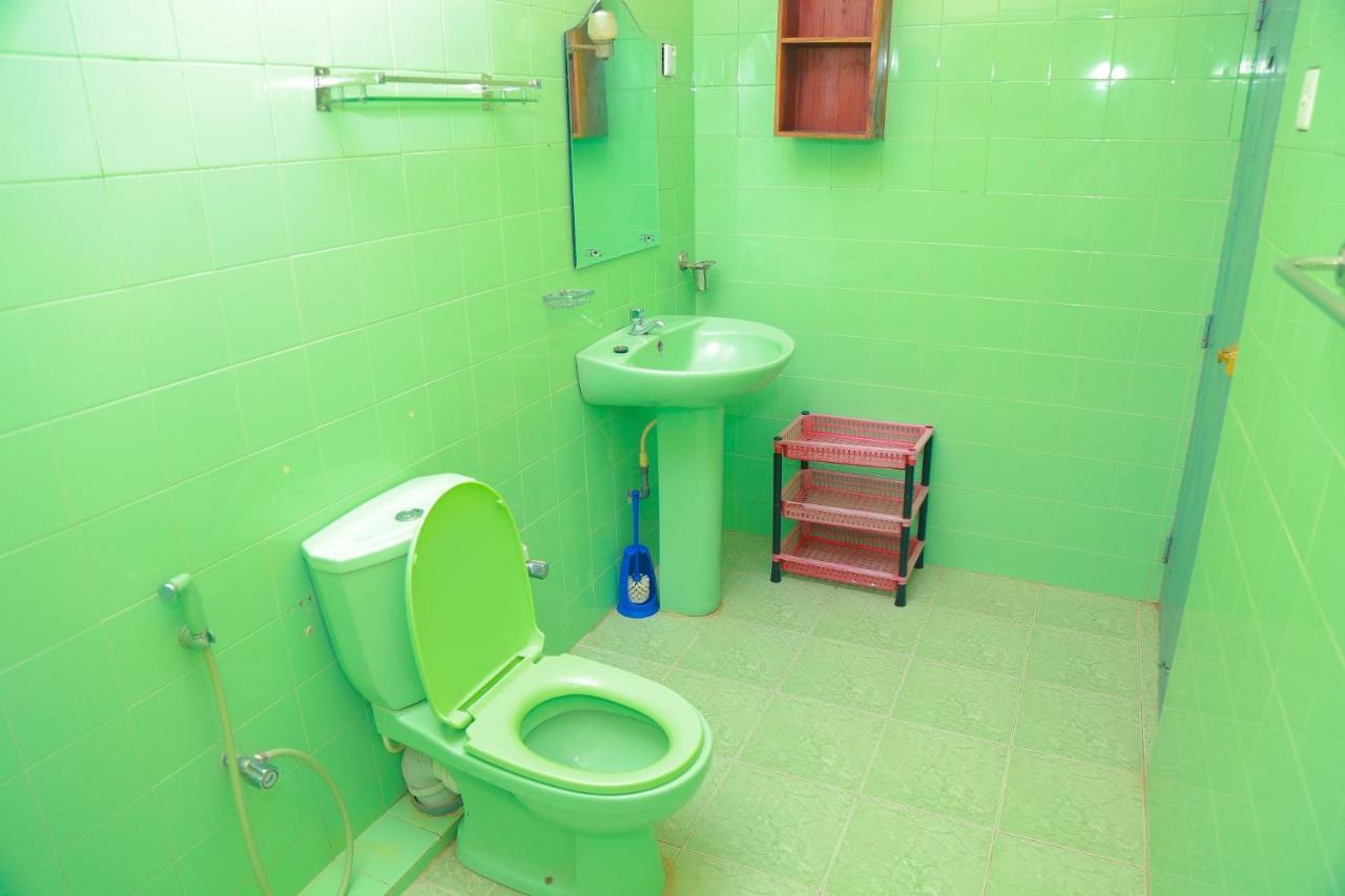 Bed and Breakfast Lucullus Garden Bentota Esterno foto