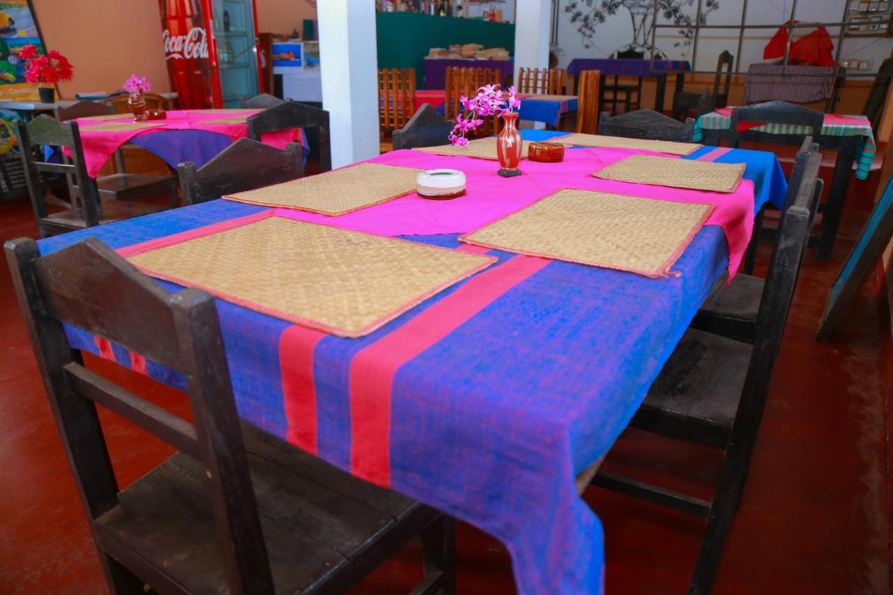 Bed and Breakfast Lucullus Garden Bentota Esterno foto
