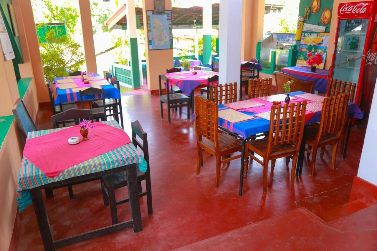 Bed and Breakfast Lucullus Garden Bentota Esterno foto